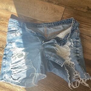 American Eagle Outfitters Women's Distressed Blue Denim Shorts sz 12
